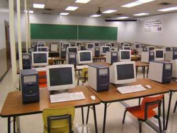 1computer_lab_304.jpg